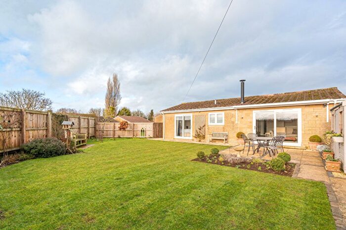 3 Bedroom Bungalow For Sale In The Parklands, Hullavington, SN14