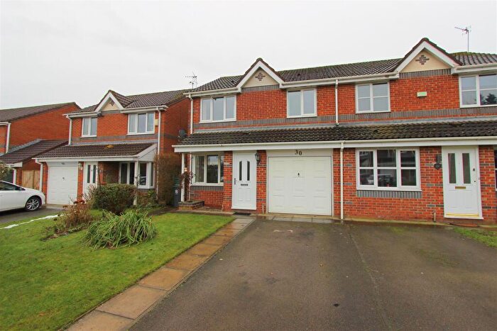 3 Bedroom Semi-Detached House To Rent In Amberley Grove, Faverdale, Darlington, DL3