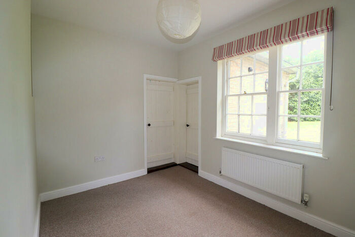 2 Bedroom Detached Bungalow To Rent In East Bergholt, CO7
