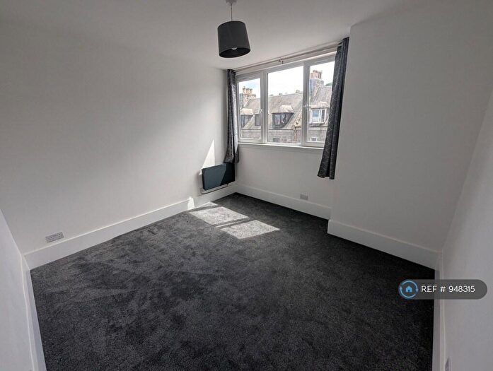 1 Bedroom Flat To Rent In Menzies Road, Aberdeen, AB11