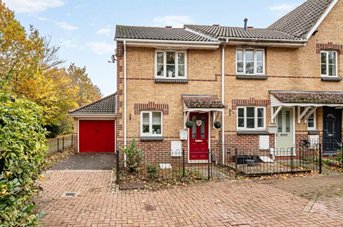 2 Bedroom End Terrace House For Sale In Saffron Way, Whiteley, Hampshire, PO15