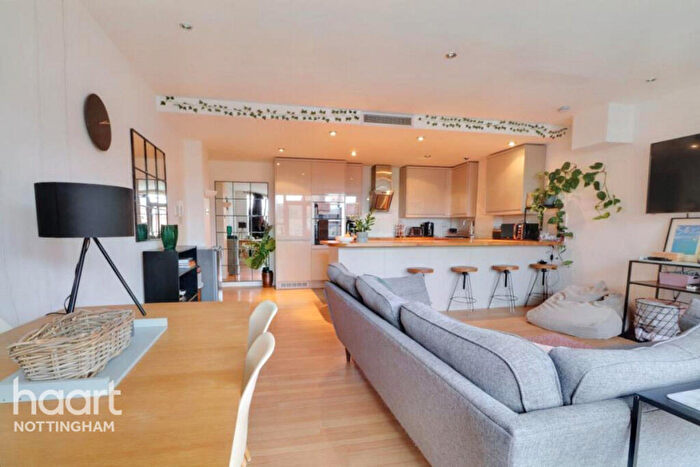 3 Bedroom Apartment To Rent In Upper College Street, Nottingham, NG1