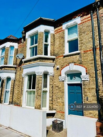 3 Bedroom Terraced House To Rent In Kerrison Road, London, SW11
