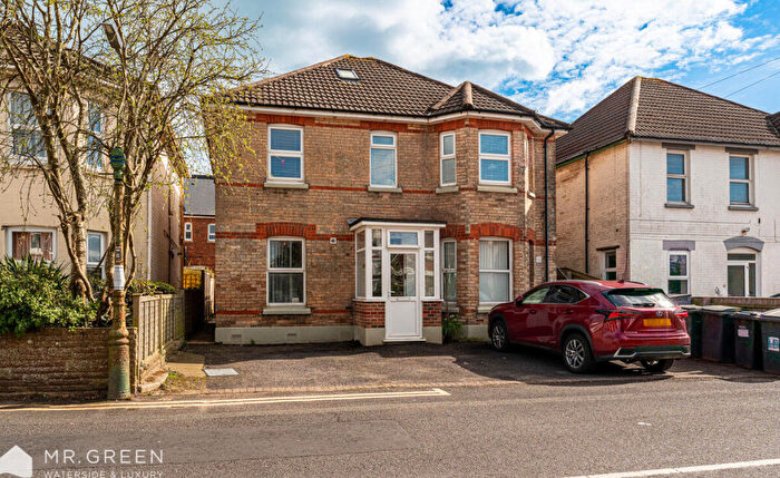4 Bedroom Apartment For Sale In Darracott Road, Southbourne, BH5