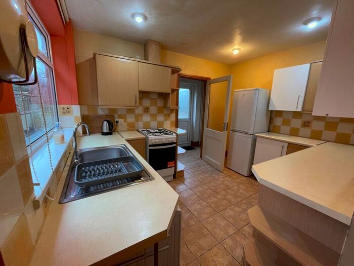 4 Bedroom Terraced House To Rent In Cromwell Road, Grimsby, DN31