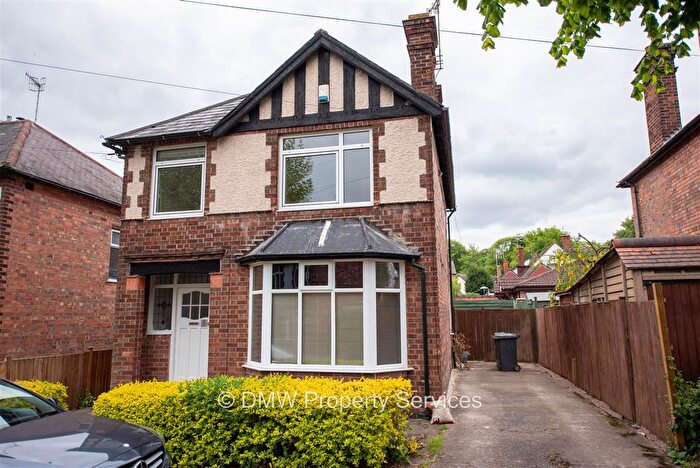 3 Bedroom Detached House To Rent In Woodland Grove, Woodthorpe, Nottingham, NG5
