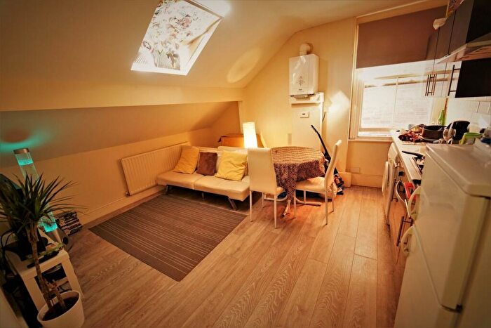 Property To Rent In Foxhall Road, Nottingham, Nottinghamshire, NG7