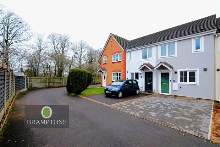 2 Bedroom Town House For Sale In Commonside Close, Stafford, Stafford, ST16