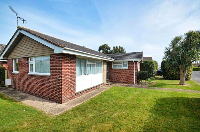 3 Bedroom Bungalow For Sale In Bembridge Village, PO35
