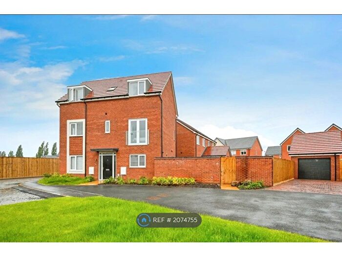 4 Bedroom Detached House To Rent In Hollyhock Mews, Stafford, ST17