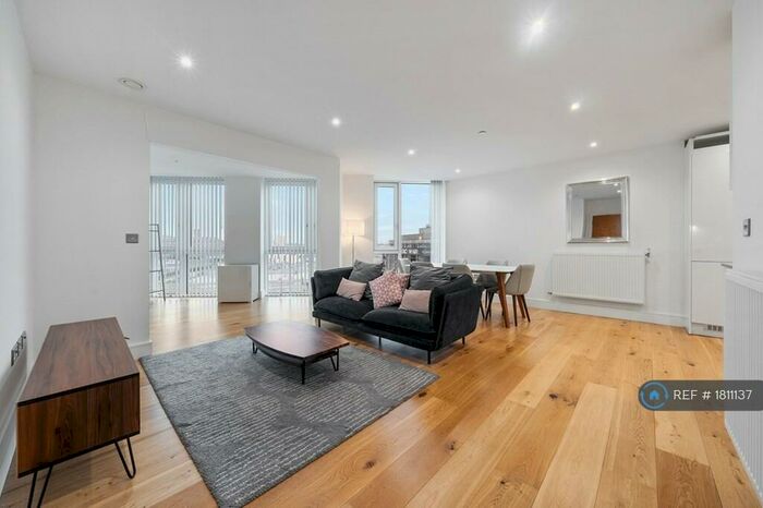 2 Bedroom Flat To Rent In Sky View Tower, London, E15