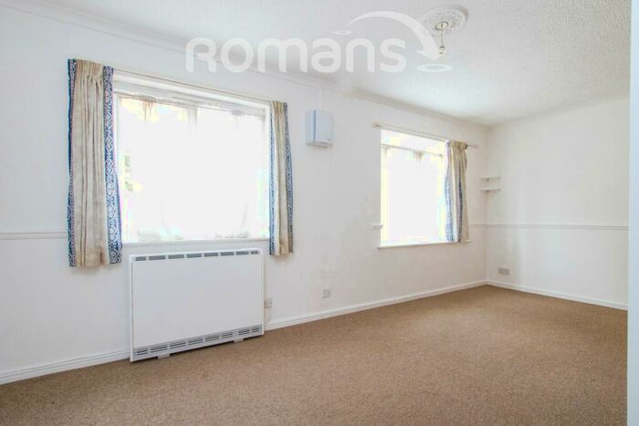 Flat To Rent In Bedford Court, Bath, BA1