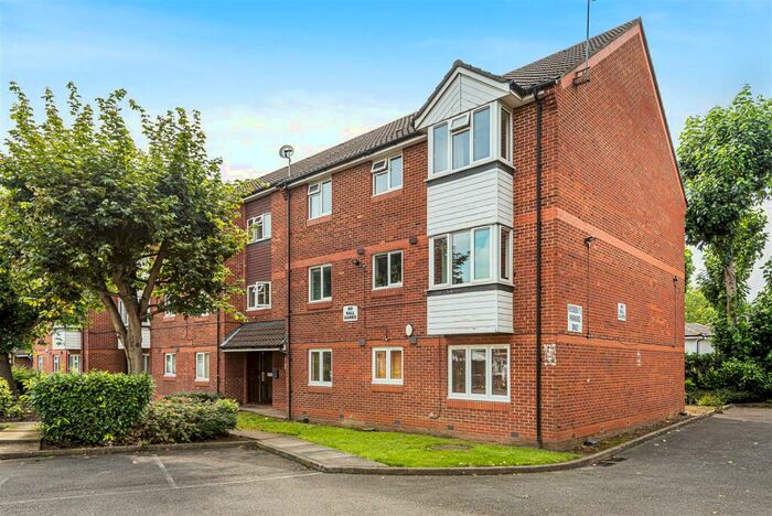 1 Bedroom Apartment To Rent In Stevenson Crescent, South Bermondsey, SE16