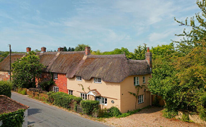 5 Bedroom Character Property For Sale In High Street, Great Cheverell, SN10