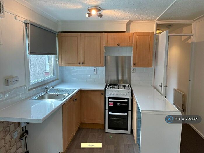 2 Bedroom Flat To Rent In Daybrook (Arnold), Nottingham, NG5