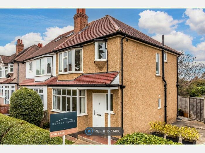 3 Bedroom Semi-Detached House To Rent In Fieldsend Road, Cheam, Sutton, SM3