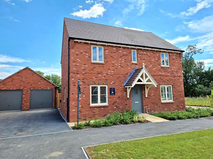 4 Bedroom Detached House For Sale In Tilwick Close, Ravensden, Bedford, MK44