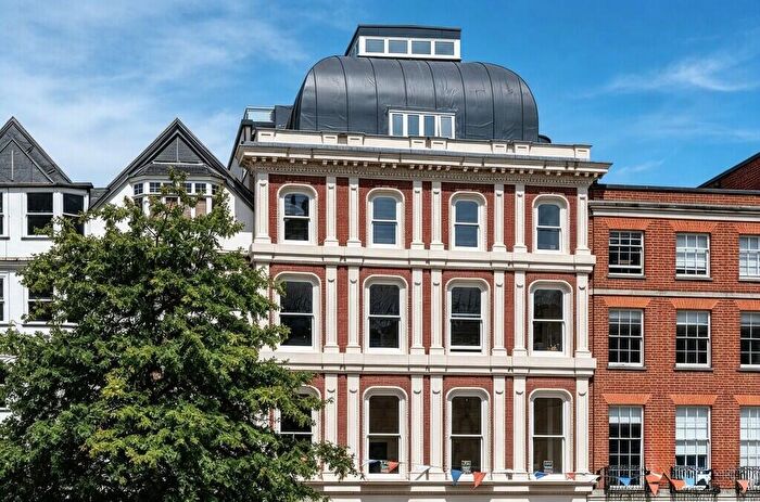 2 Bedroom Penthouse To Rent In Cathedral Yard, Exeter, EX1