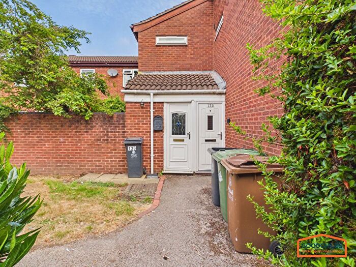 3 Bedroom Semi-Detached House To Rent In Cherwell Drive, Walsall, WS8