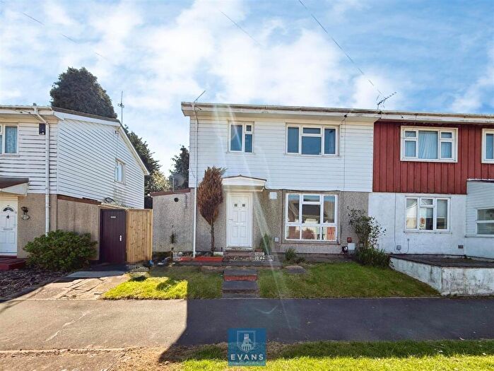 3 Bedroom Semi Detached House For Sale In Howcotte Green, Canley, Coventry, CV4