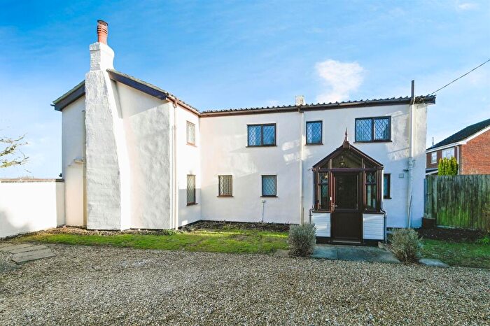 4 Bedroom Character Property For Sale In Whin Common Road, Tottenhill, King's Lynn, PE33