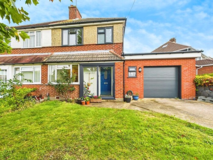 3 Bedroom Semi-Detached House For Sale In Coach Road, Hamble, Southampton, SO31