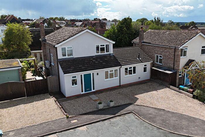 5 Bedroom Detached House For Sale In Lower Farm Close, Shabbington, Buckinghamshire, Buckinghamshire, HP18