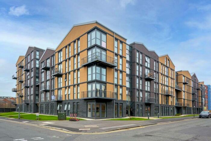 2 Bedroom Apartment To Rent In Arden Gate, Communication Row, Birmingham, B15