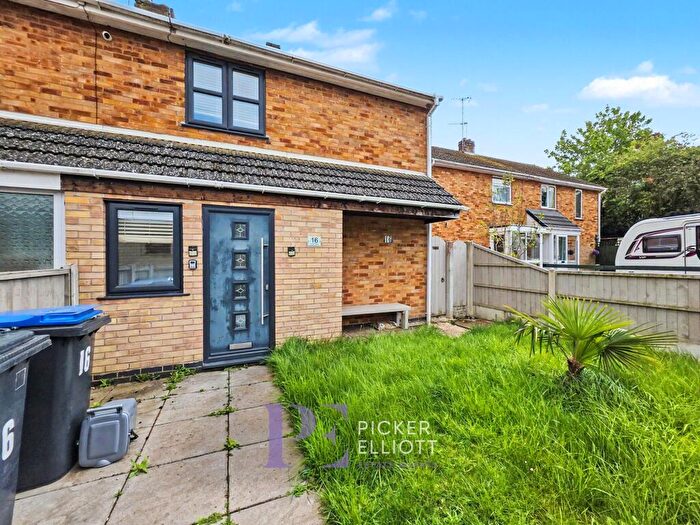 3 Bedroom Semi-Detached House For Sale In Lucas Way, Earl Shilton, LE9