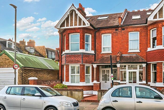 2 Bedroom Flat For Sale In Gartmoor Gardens, London, SW19