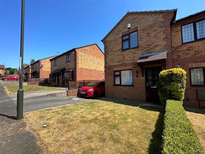 2 Bedroom Property To Rent In Charnwood Close, Swanwick, Alfreton, DE55
