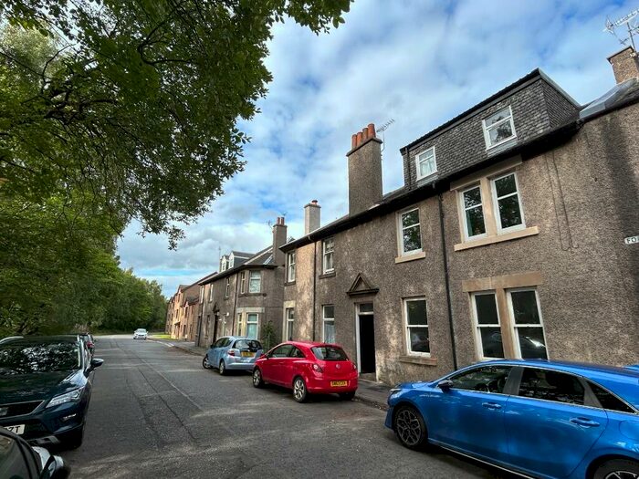 2 Bedroom Flat To Rent In Forth Street, Riverside, Stirling, FK8