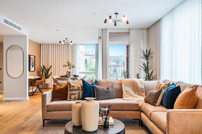 1 Bedroom Apartment For Sale In Rowland Hill Street, Hampstead, London, NW3