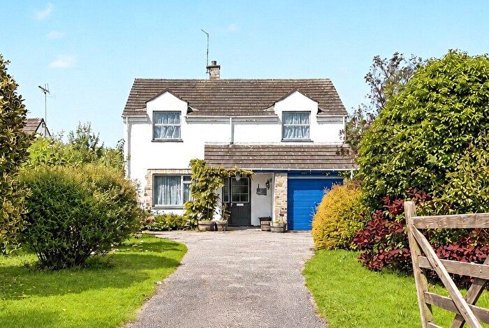 3 Bedroom Detached House For Sale In Wadebridge Road, St. Tudy, Bodmin, Cornwall, PL30
