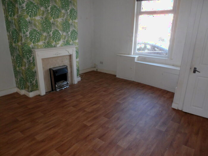 3 Bedroom Terraced House To Rent In Infirmary Street, BB2