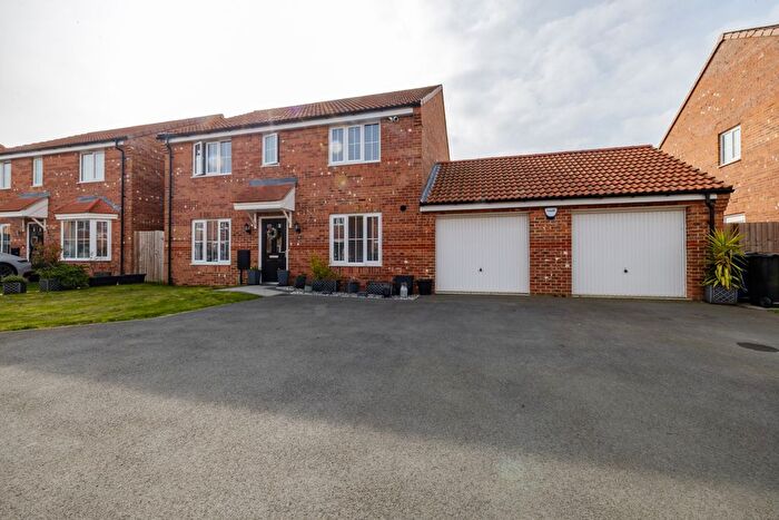4 Bedroom Detached House For Sale In Frank Ford Close, Saxilby, LN1
