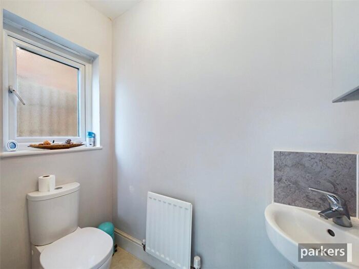 4 Bedroom Detached House For Sale In Messenger Road, Woodley, Reading, Berkshire, RG5