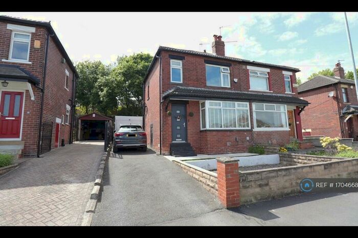 3 Bedroom Semi-Detached House To Rent In Kirkdale Crescent, Leeds, LS12