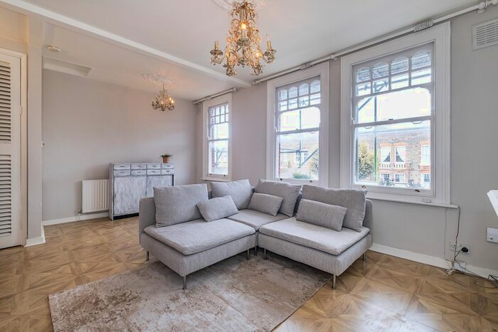 1 Bedroom Flat To Rent In Queenstown Road, London, SW8
