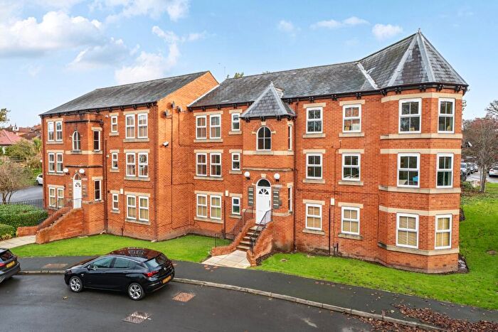 2 Bedroom Flat For Sale In Bridgewater Court, Grove Lane, Headingley, Leeds, LS6