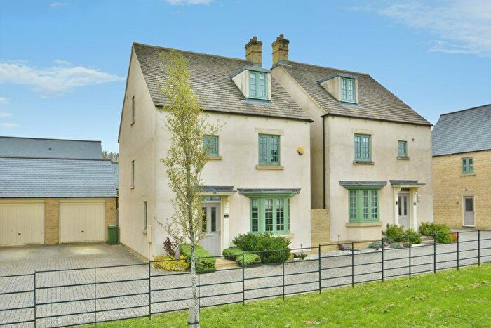 4 Bedroom Detached House For Sale In Gardner Way, Cirencester, Gloucestershire, GL7