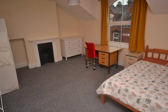 1 Bedroom Terraced House To Rent In Rooms To Rent, Springfield Road, EX4