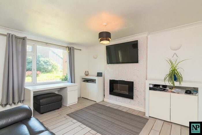 3 Bedroom Terraced House For Sale In Hamble, Tamworth, B77