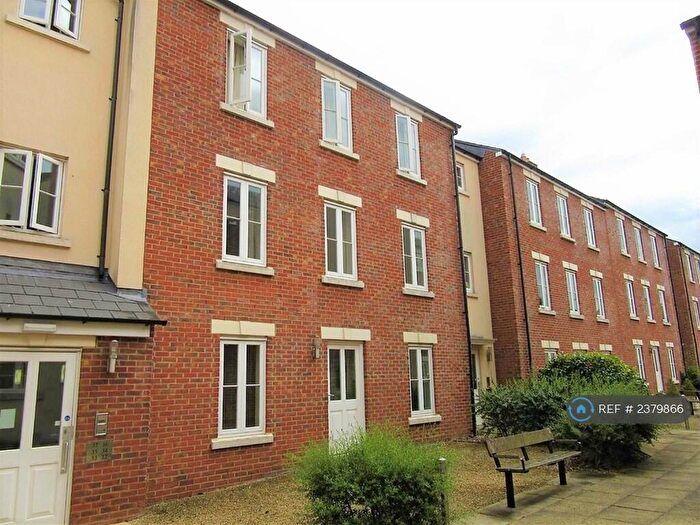 2 Bedroom Flat To Rent In Oxford Terrace, Gloucester, GL1