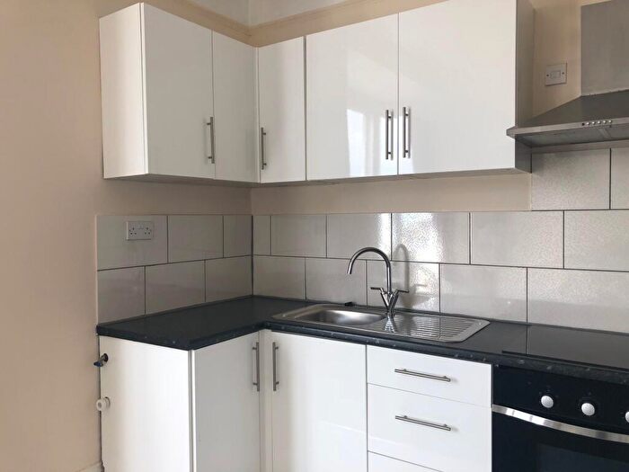 Studio To Rent In Chatham Place -, P16