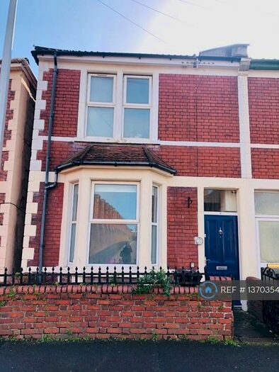 5 Bedroom End Of Terrace House To Rent In Cambridge Road, Bristol, BS7