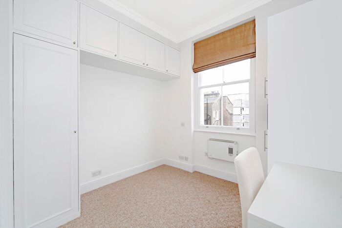 Studio To Rent In Queen's Gate Gardens, South Kensington, SW7