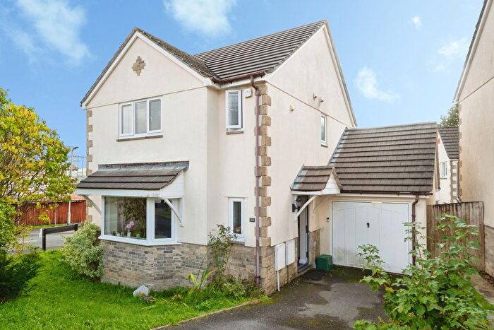3 Bedroom Detached House For Sale In Courtlands Road, Tavistock, Devon, PL19