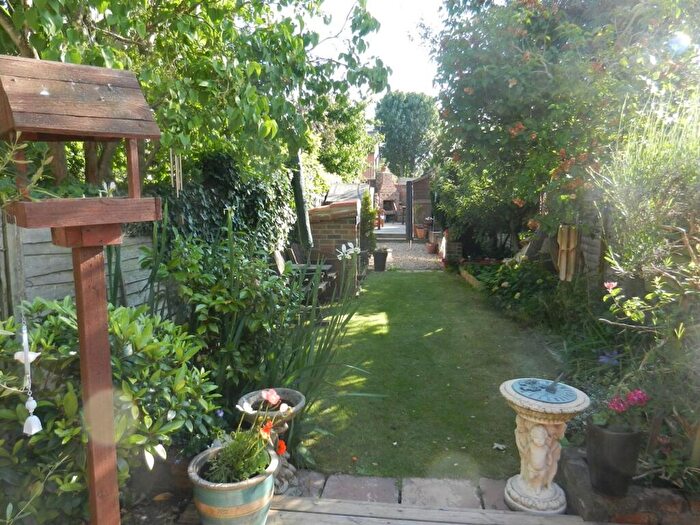 3 Bedroom Terraced House To Rent In Oxford Road, Wokingham, RG41