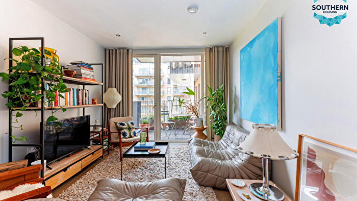 1 Bedroom Flat For Sale In Nicholson Square, E3